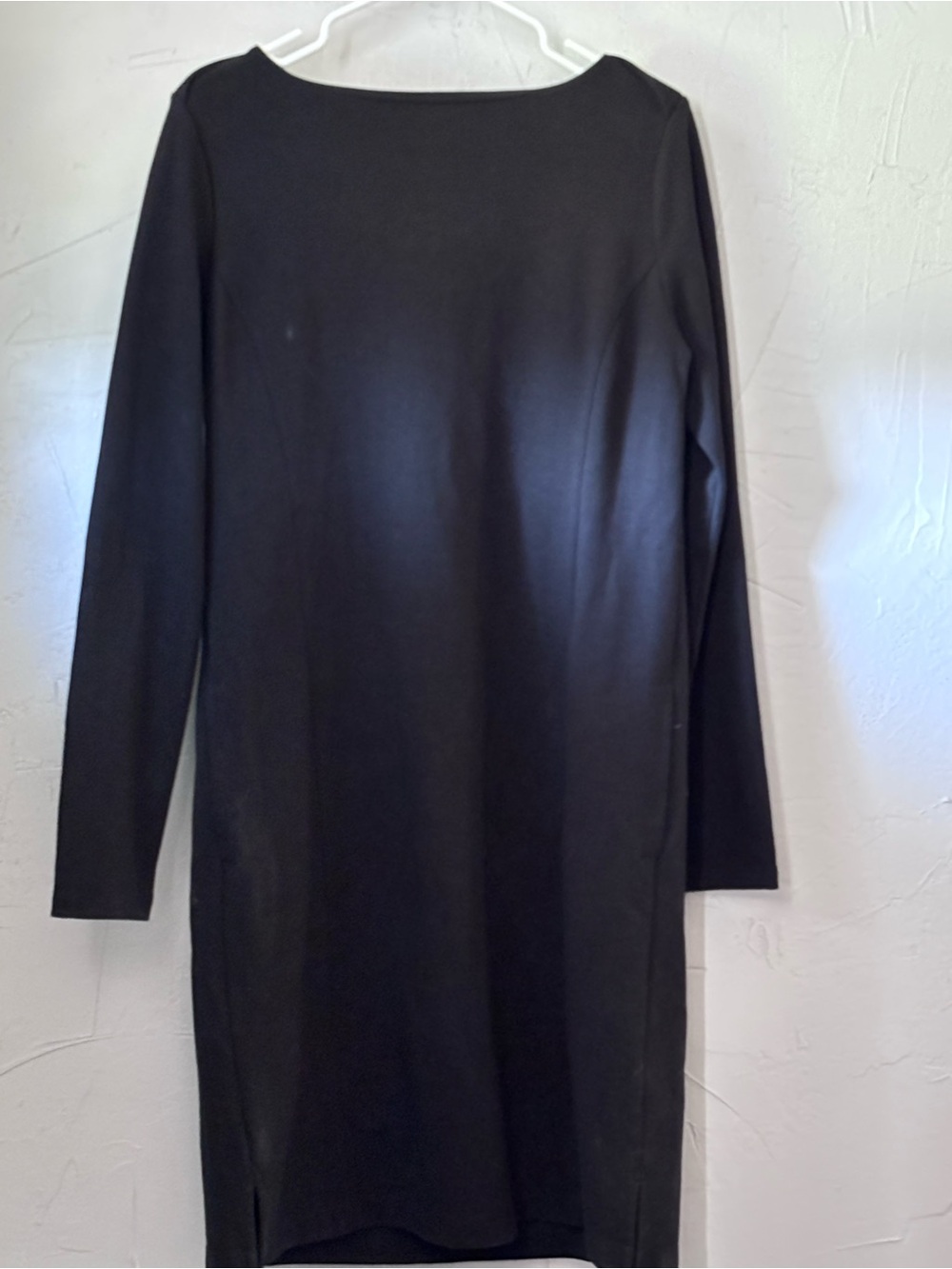 Duluth Trading Co Black Long-Sleeve Midi Dress